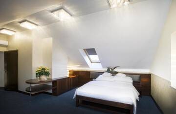 Фото номера Апартаменты Отель Hotel Inter г. Беляны-Вроцлавске 5